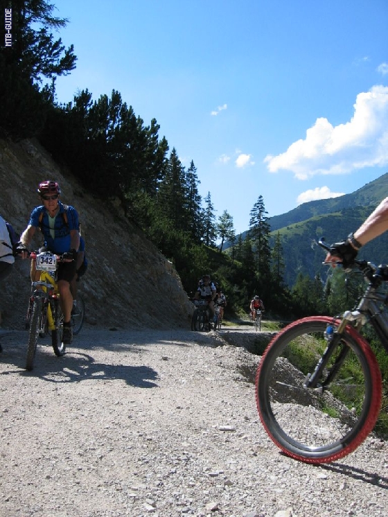 http://www.mtb-guide.de/pixlie/cache/vs_03_TAC_1070_Etappe1.JPG