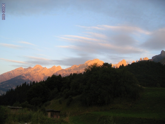 http://www.mtb-guide.de/pixlie/cache/vs_03_TAC_1199_Andalo.JPG