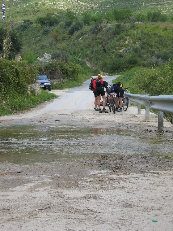 http://www.mtb-guide.de/pixlie/cache/vs_04_Sizilien_Sizilien_2004%20063.jpg