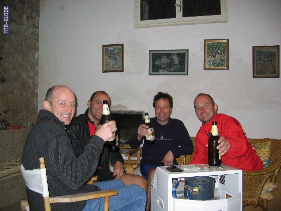 http://www.mtb-guide.de/pixlie/cache/vs_04_Sizilien_Sizilien_2004%20074.jpg